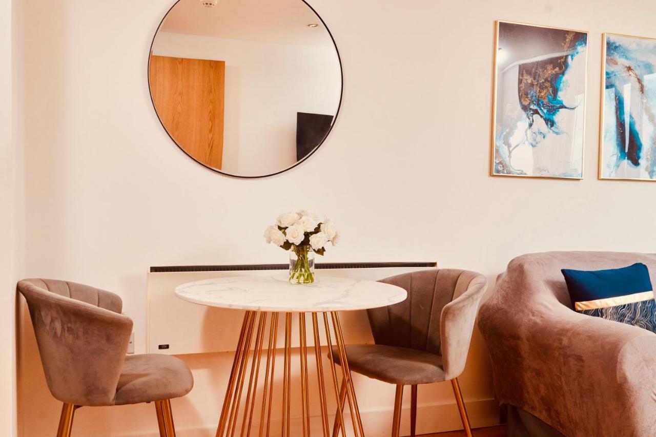 Primedoorstep Deluxe Apt, River Canal View& Free Parking! Apartment Leeds (West Yorkshire)