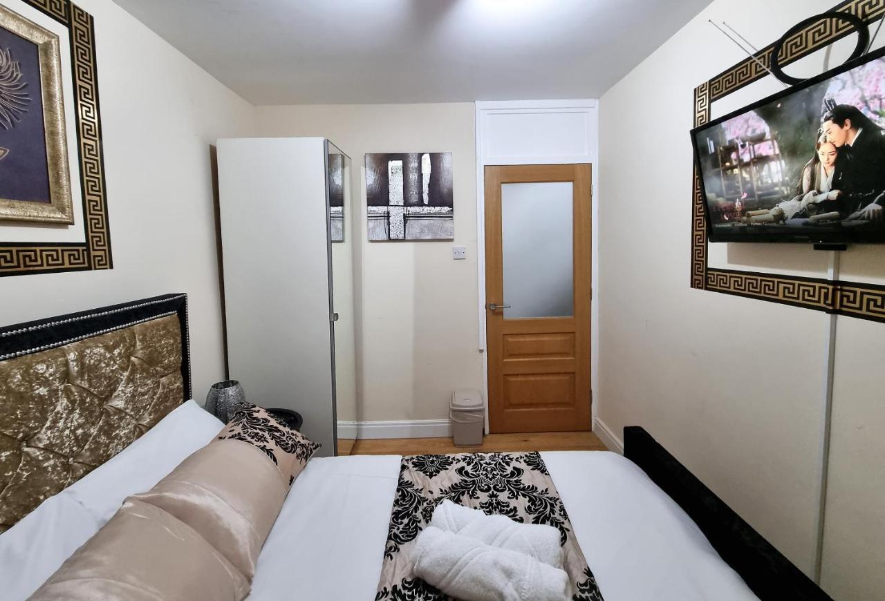 *f43nh* Setup For Your Relaxed & Cosy + Free Parking + Free Fast Wifi * Leeds (West Yorkshire)