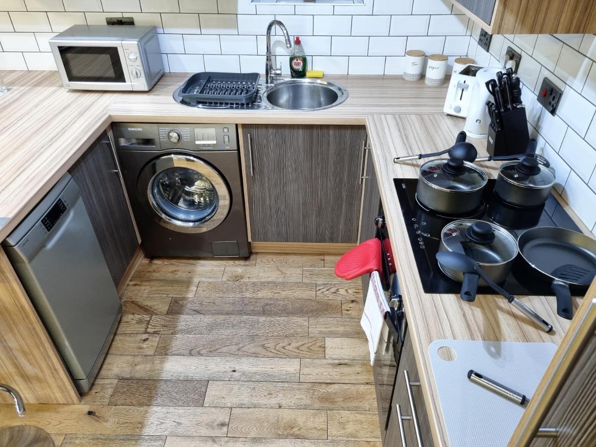*f43nh* Setup For Your Relaxed & Cosy + Free Parking + Free Fast Wifi * Apartment Leeds (West Yorkshire)
