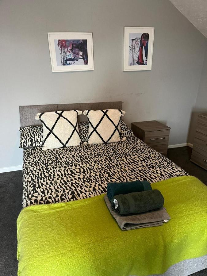 Guest house One Of A Kind 4 Bed *