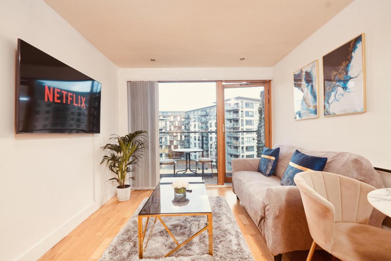 Deluxe Apt, Riverside Canal View&free Parking