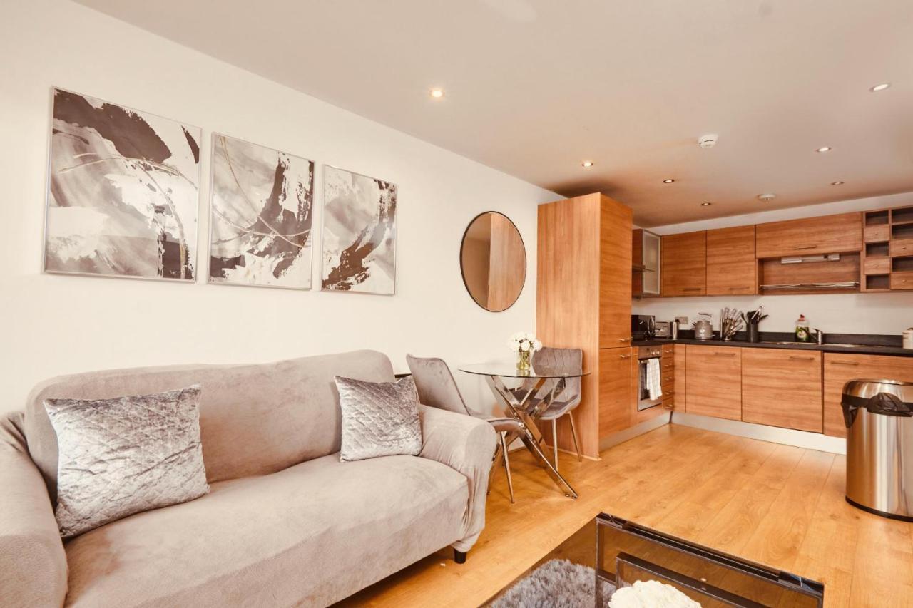Deluxe Modern Apt&free Parking No Balcony *