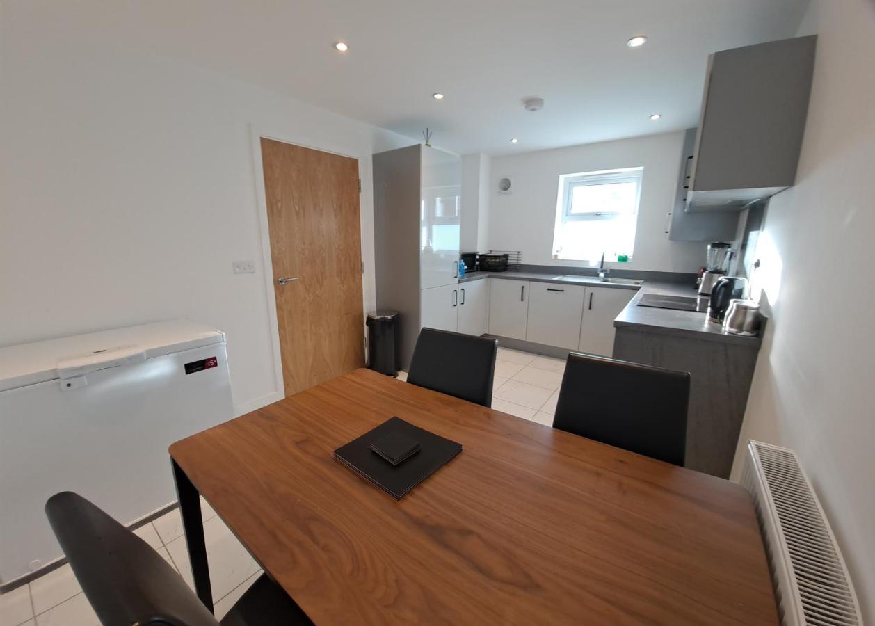 Modern Bedrooms In A House * Leeds (West Yorkshire)