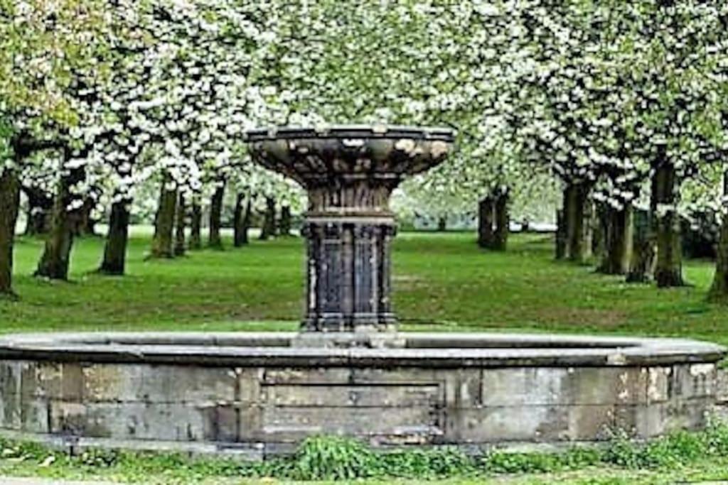 *f1*gh* Setup For Your Relaxed & Amazing + Free Parking + Free Fast Wifi * Apartment Leeds (West Yorkshire)