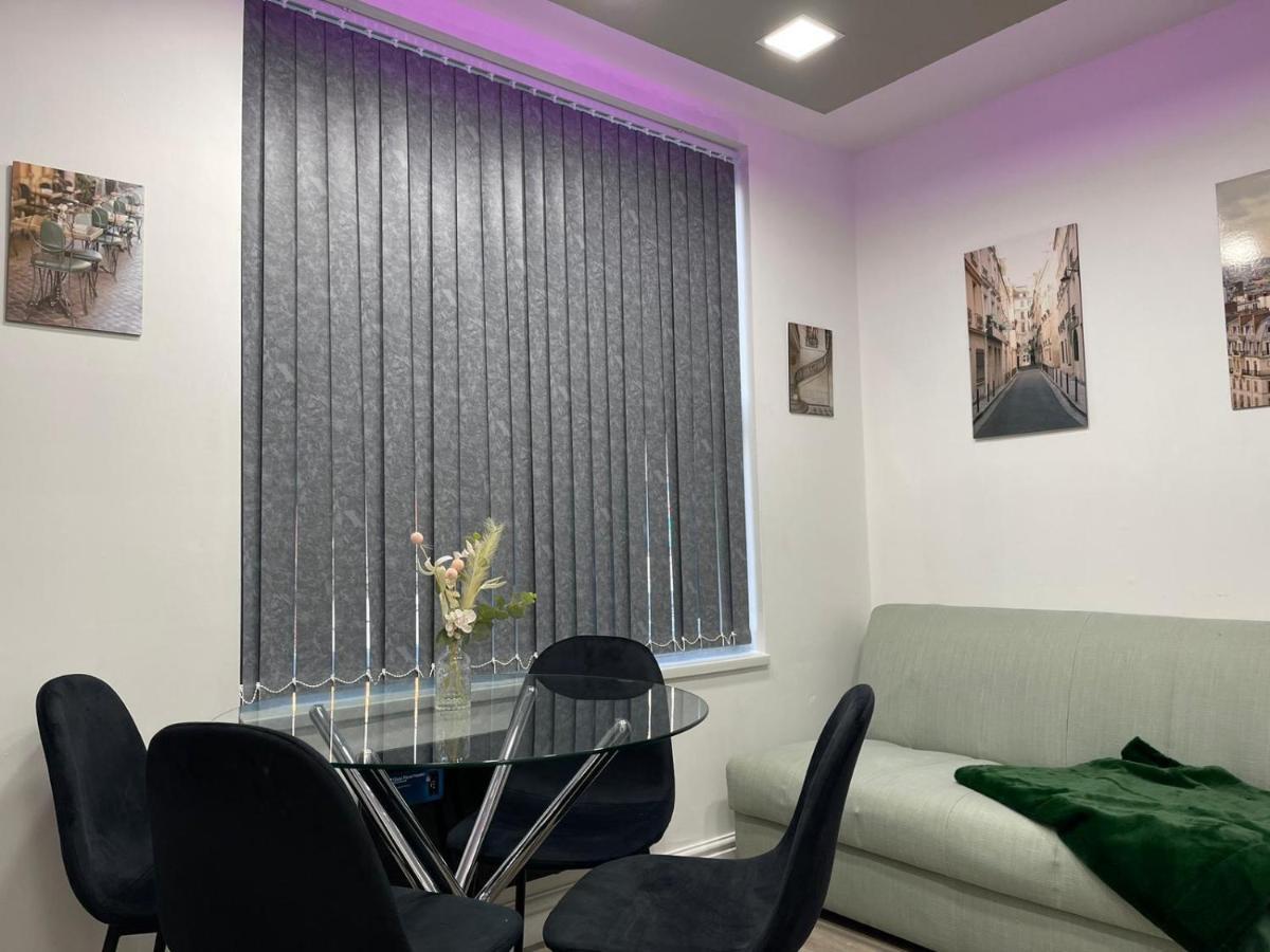 Apartment Luis In Leeds