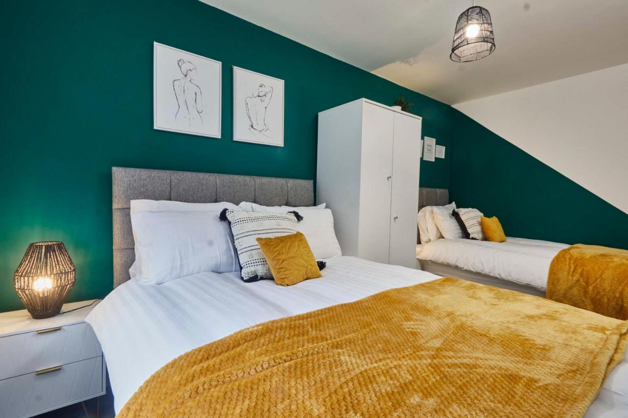 Homebird - Salisbury House Holiday home Leeds (West Yorkshire)