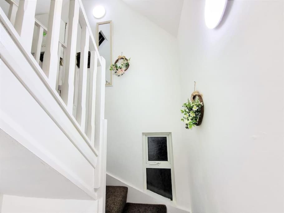 *f1*gh* Setup For Your Relaxed & Amazing + Free Parking + Free Fast Wifi * Apartment Leeds (West Yorkshire)