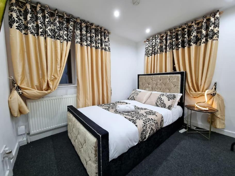 *f1*gh* Setup For Your Relaxed & Amazing + Free Parking + Free Fast Wifi * *