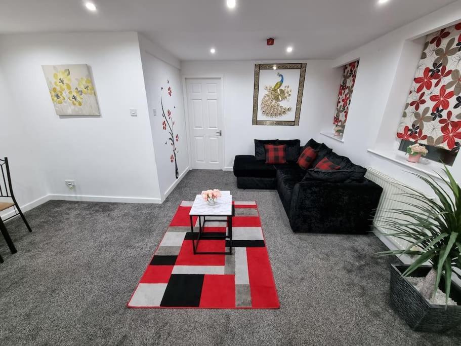 *f1*gh* Setup For Your Relaxed & Amazing + Free Parking + Free Fast Wifi * * Leeds (West Yorkshire)