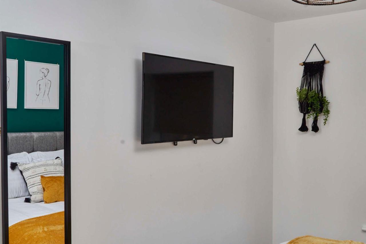 Homebird - Salisbury House Holiday home Leeds (West Yorkshire)