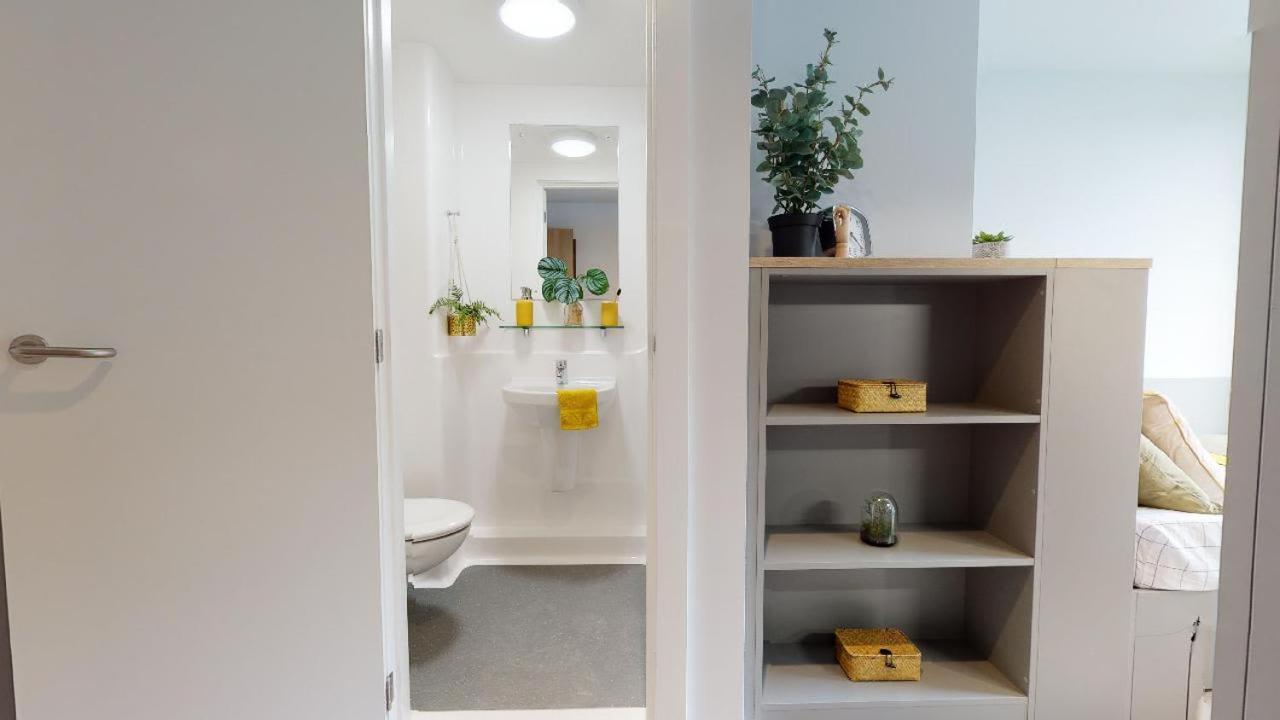 Iq Altus House Leeds * Leeds (West Yorkshire)