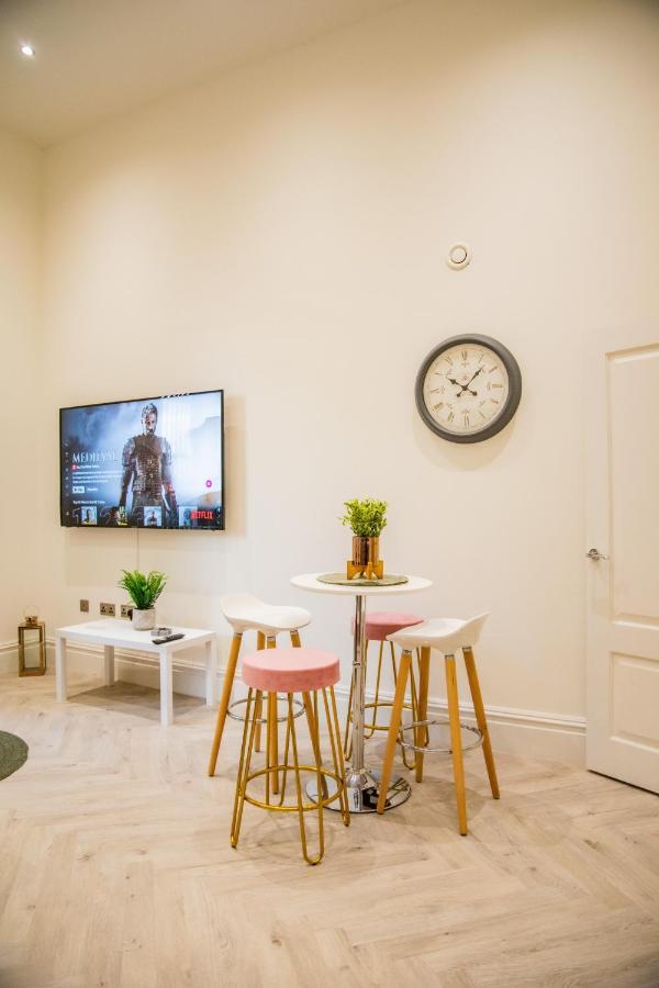 Bv Lux 1 Bedroom At Leeds Cliff Oak Mansion House *