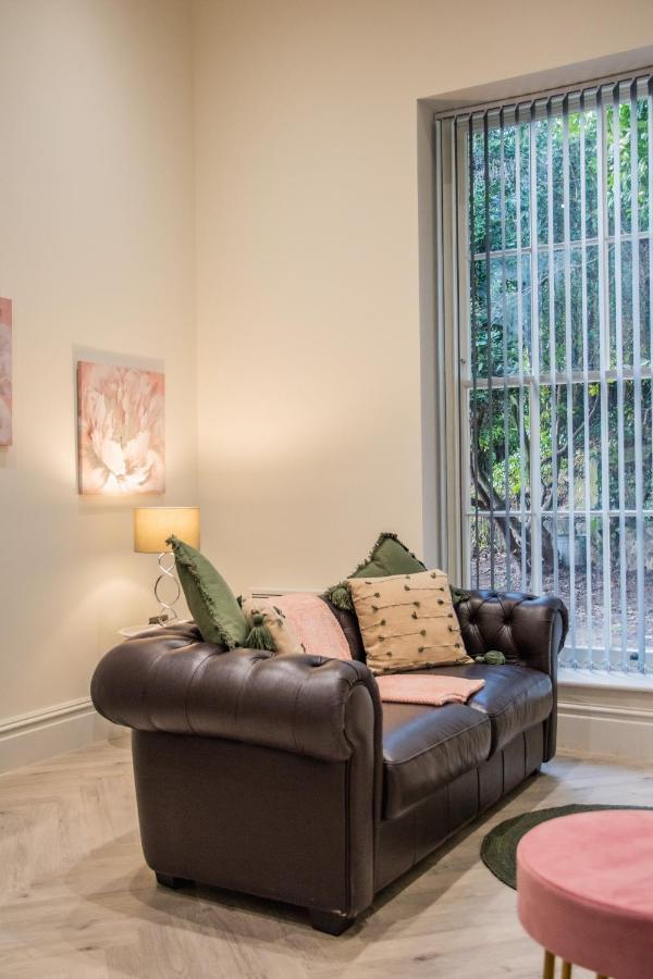 Bv Lux 1 Bedroom At Leeds Cliff Oak Mansion House Apartment