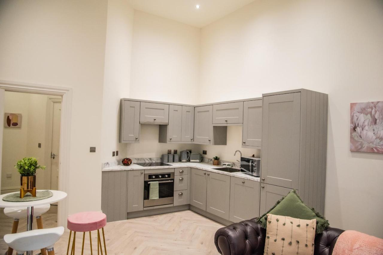 Apartment Bv Lux 1 Bedroom At Leeds Cliff Oak Mansion House *