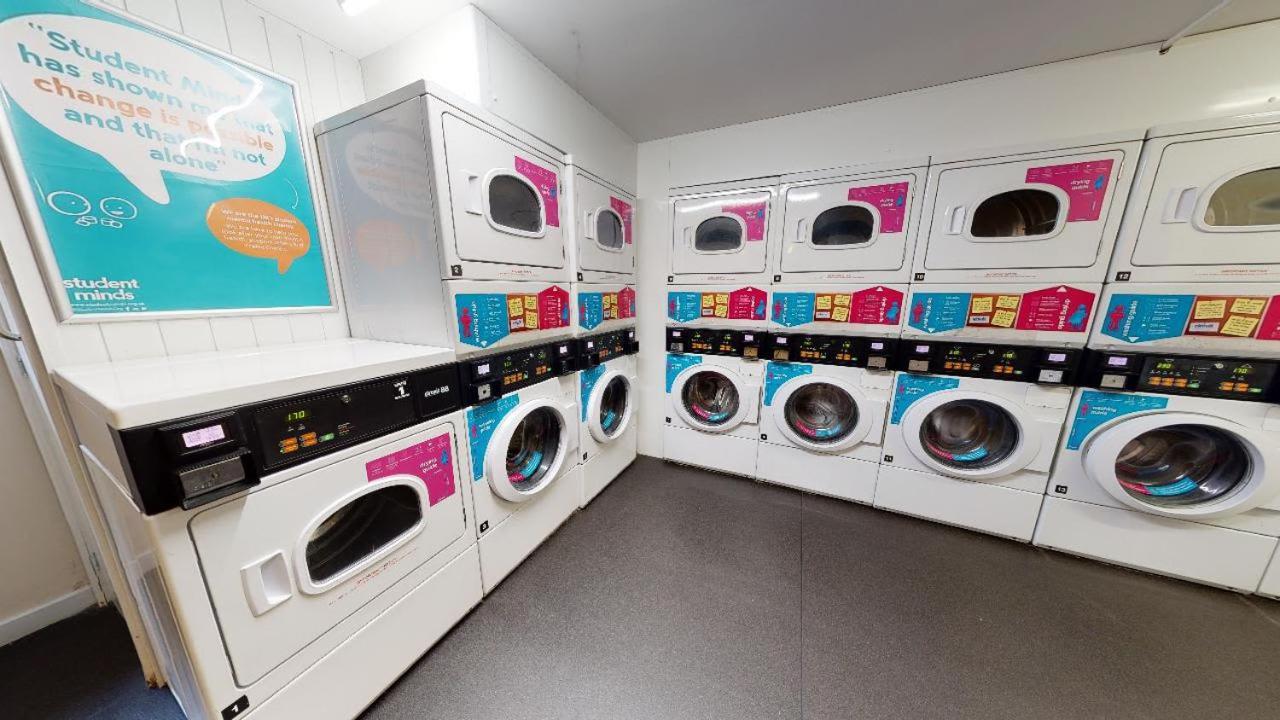 For Students Only - Iq Leeds In Centre Apartment