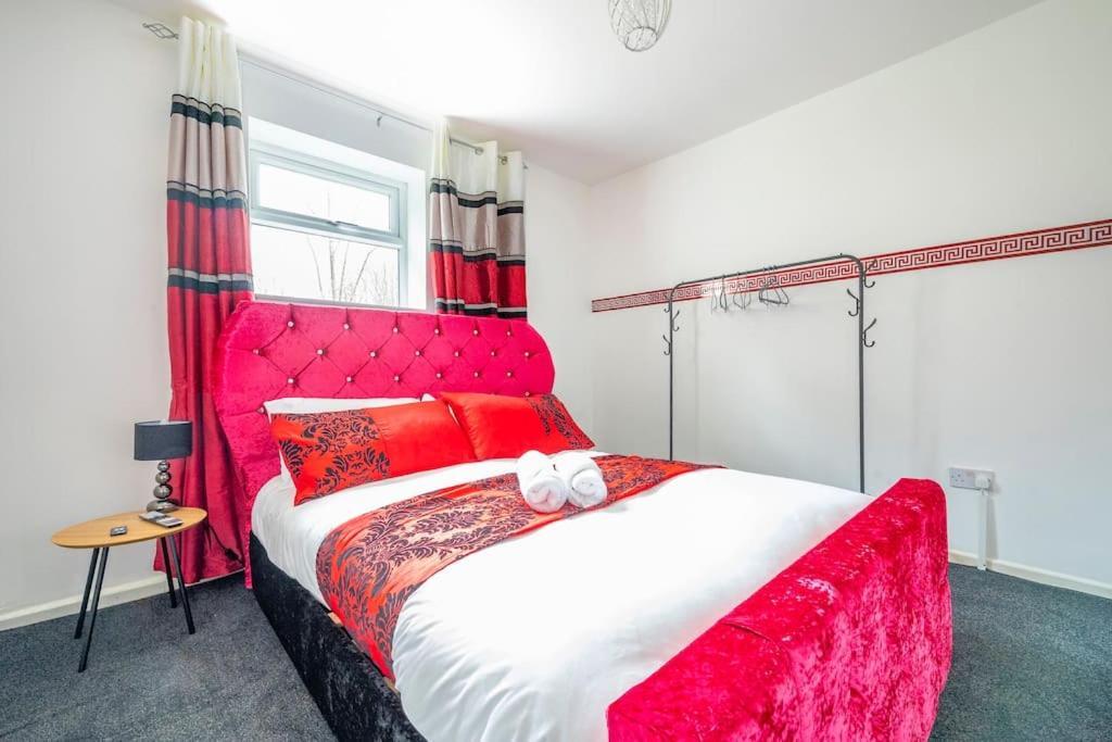 *c.sani* Setup For Your Relaxed & Amazing + Free Parking + Free Fast Wifi * * Leeds (West Yorkshire)