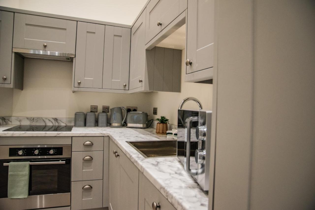 Apartment Bv Lux 1 Bedroom At Leeds Cliff Oak Mansion House