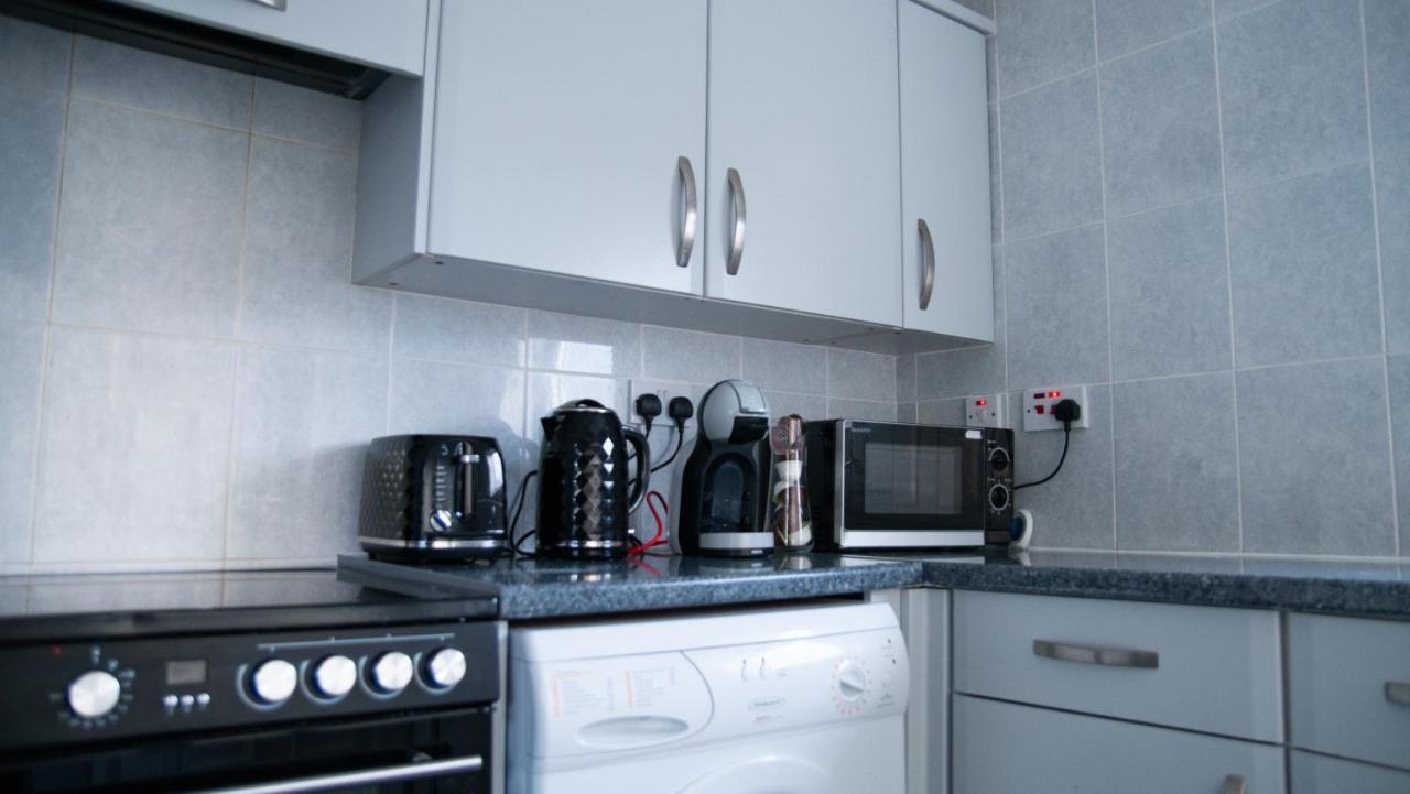 Service Leeds (West Yorkshire)