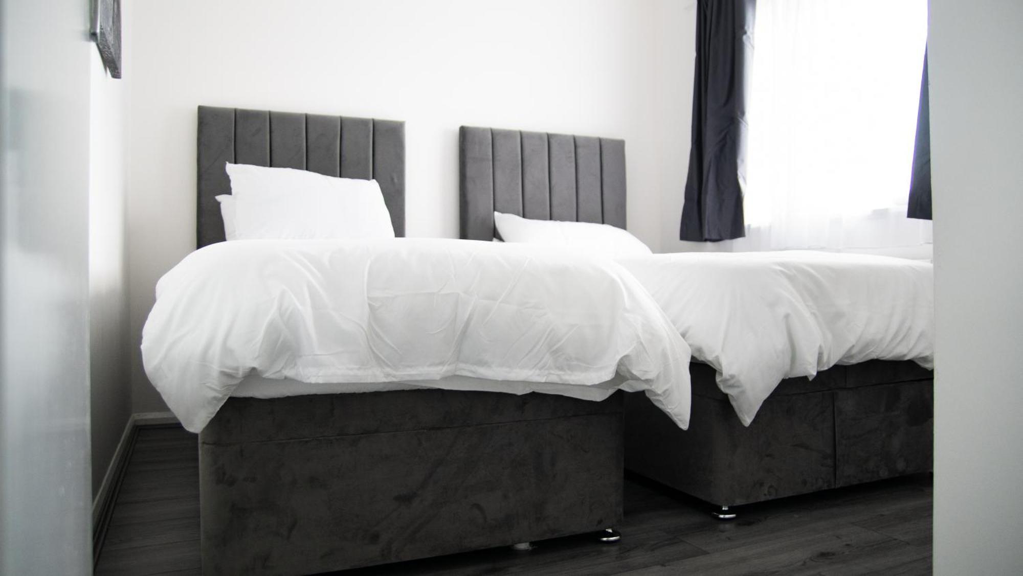 Holiday home Service Leeds (West Yorkshire)