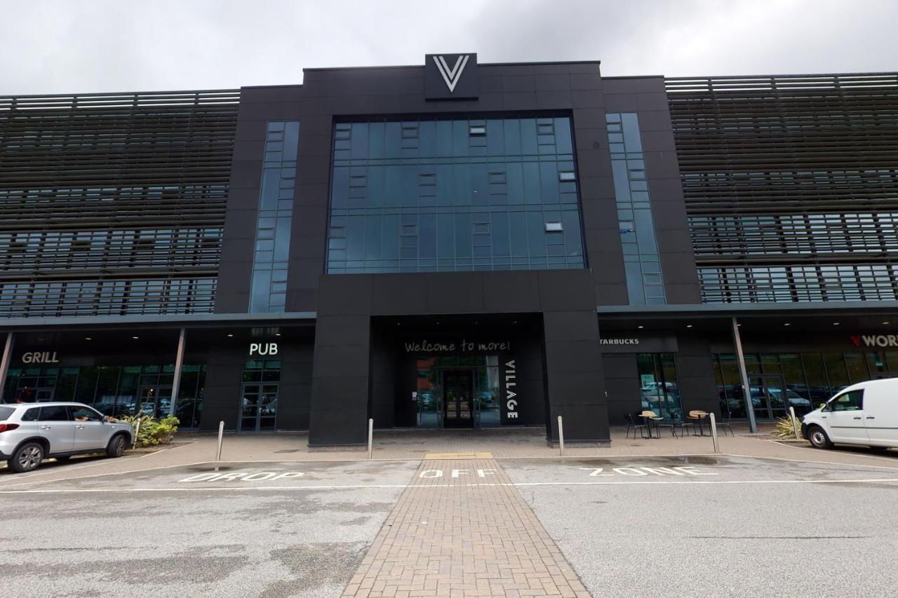 Village Leeds South Hotel