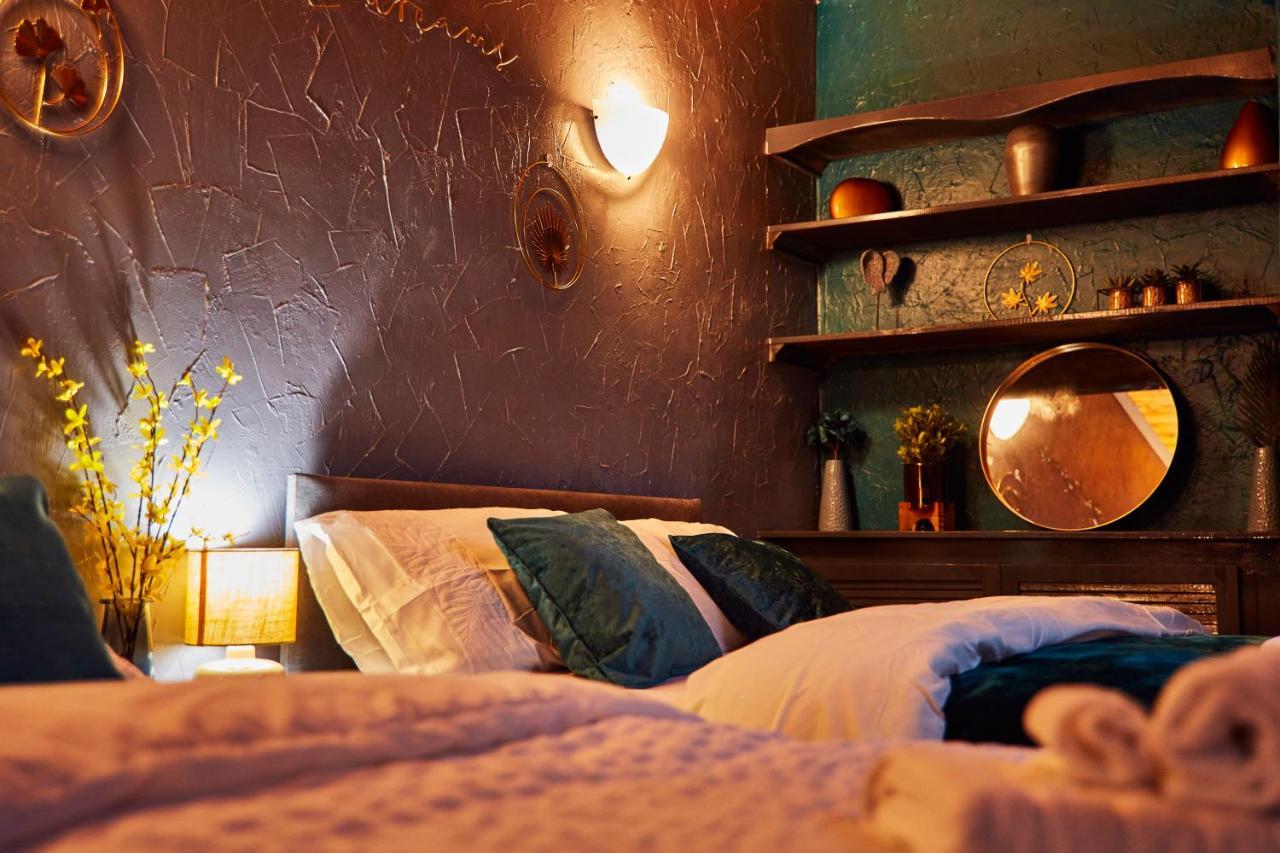 Away From Entire 2 Bedroom House