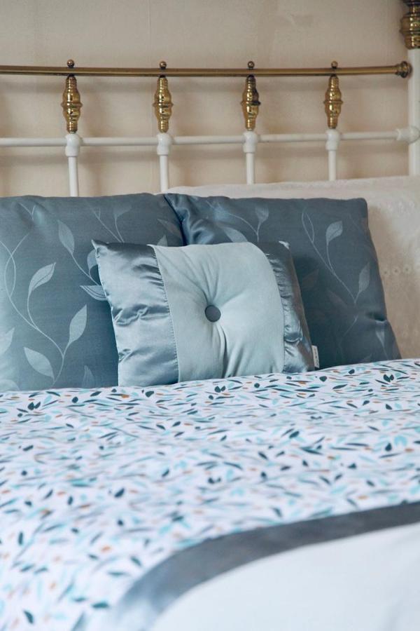 Homestay A Peaceful Double Bedroom In Leeds *
