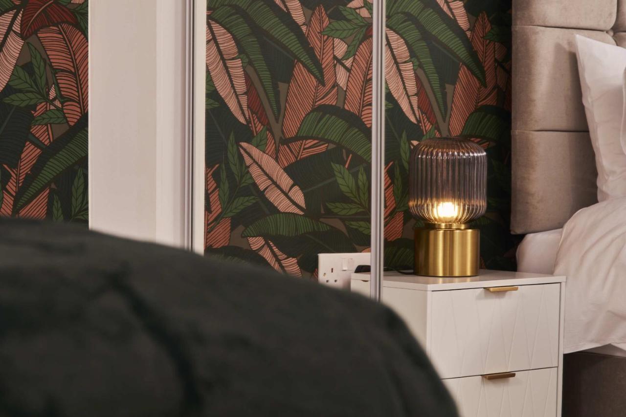 Homebird - Ash Tree House * Leeds (West Yorkshire)