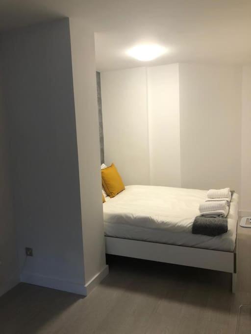 Stunning In Leeds- Financial District * Leeds (West Yorkshire)