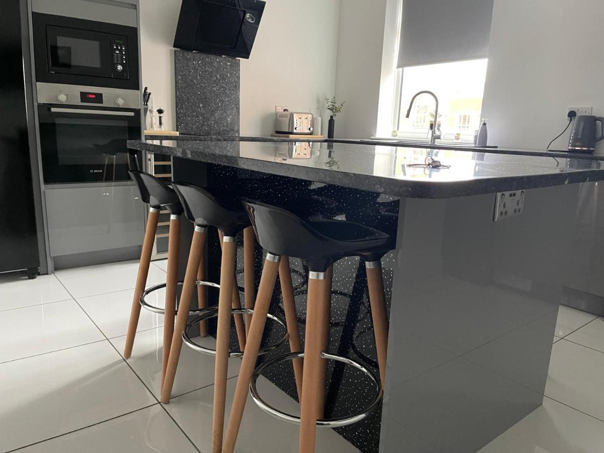 Apartment Holdsworth House
