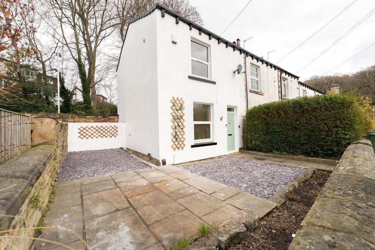 Apartment Peaceful Returns - 2 Bed House Near Roundhay Park Leeds (West Yorkshire)