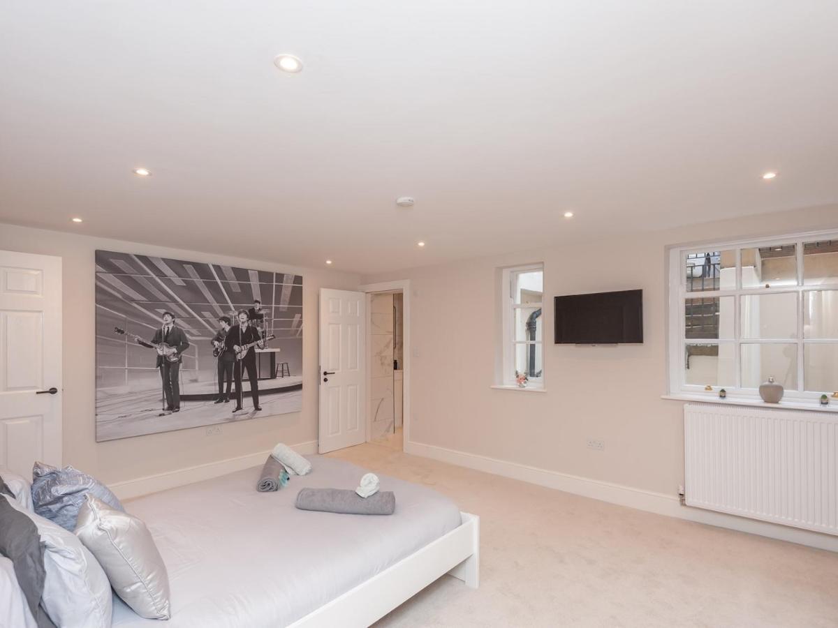 Luxury Pad Leeds Centre With Hot Tub Pass The Keys Apartment Leeds (West Yorkshire)
