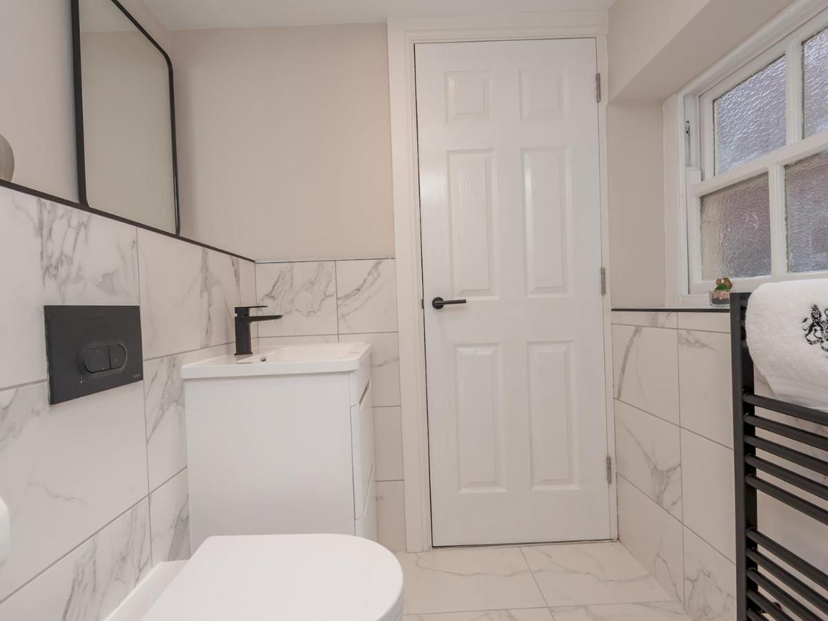 Luxury Pad Leeds Centre With Hot Tub Pass The Keys Leeds (West Yorkshire)