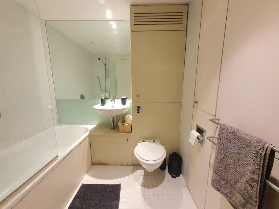 Perfect For Corporate & Business Travellers - Leeds City Centre - 3 Beds Apt - Monthly Offers Leeds (West Yorkshire)