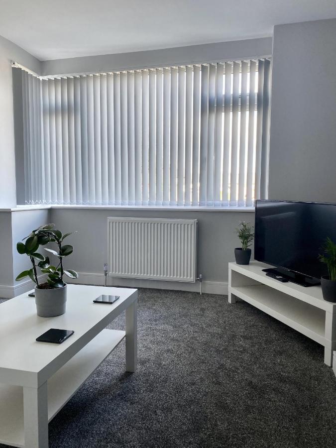 Gateway Getaway In Horsforth Sleeps 7 * Leeds (West Yorkshire)