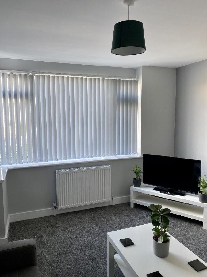 Gateway Getaway In Horsforth Sleeps 7 * Leeds (West Yorkshire)