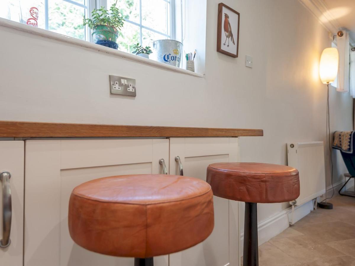 Pass The Keys Wonky With Amazing Garden Holiday home