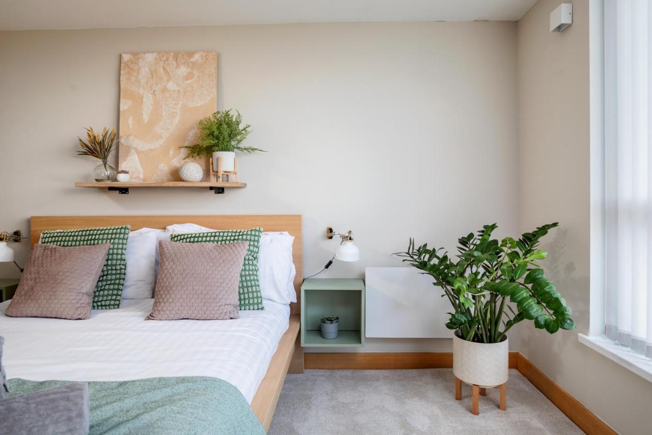 Leeds Most Stunning Penthouse! - Sleeps 8 Apartment Leeds (West Yorkshire)