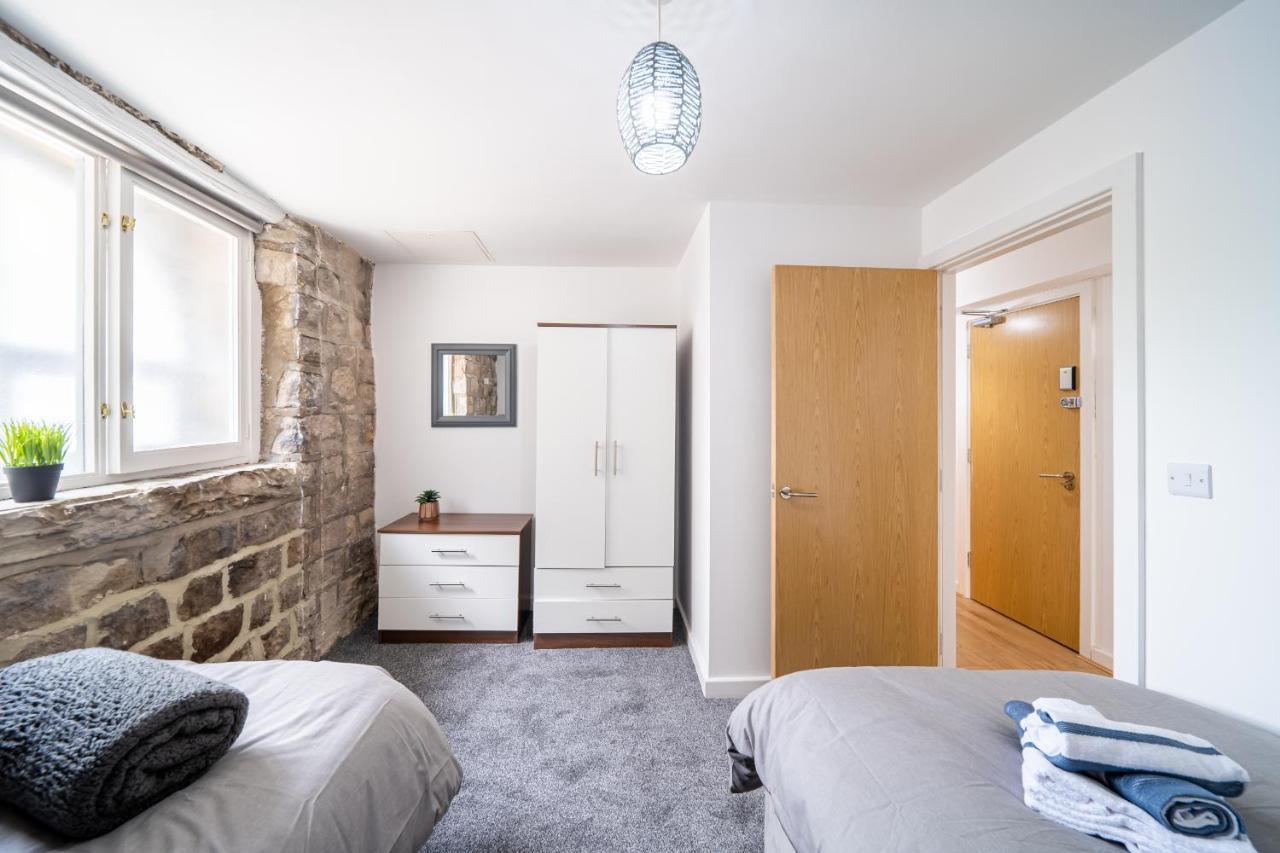 Bv Charming With Free Private Parking, 10 Minutes From Town Centre *