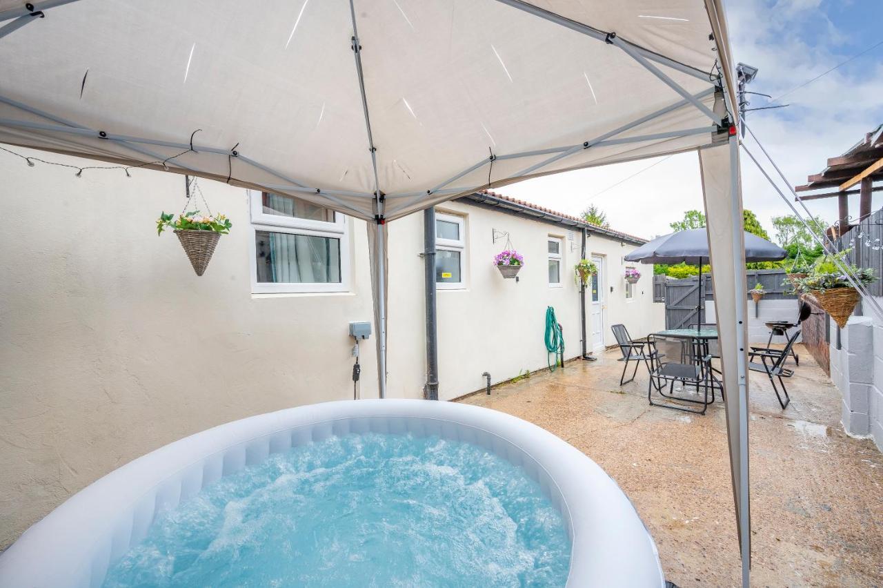 *2a* Ground Floor House Setup For Your Amazing & Relaxed + Free Parking + Free Fast Wifi Holiday home