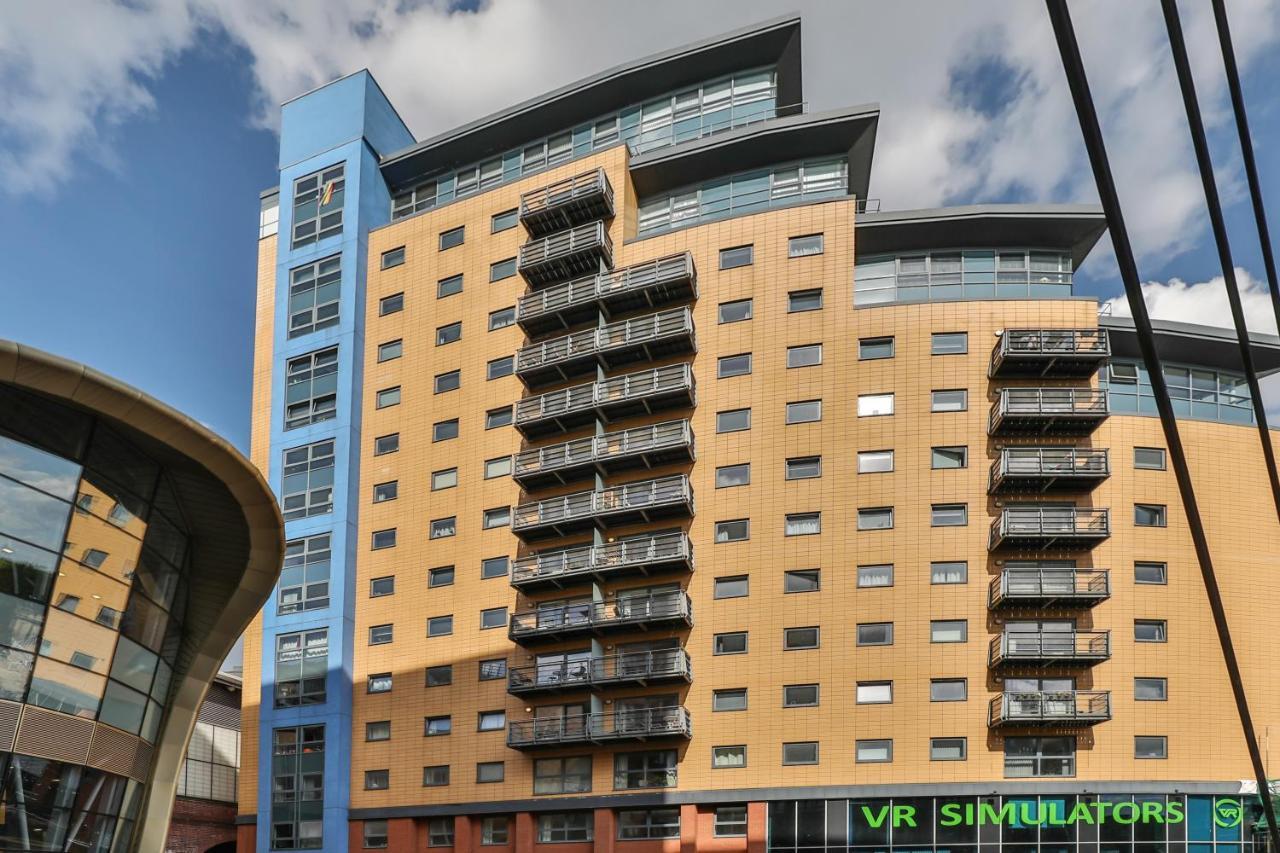 Leeds Most Stunning Penthouse! - Sleeps 8 Leeds (West Yorkshire)