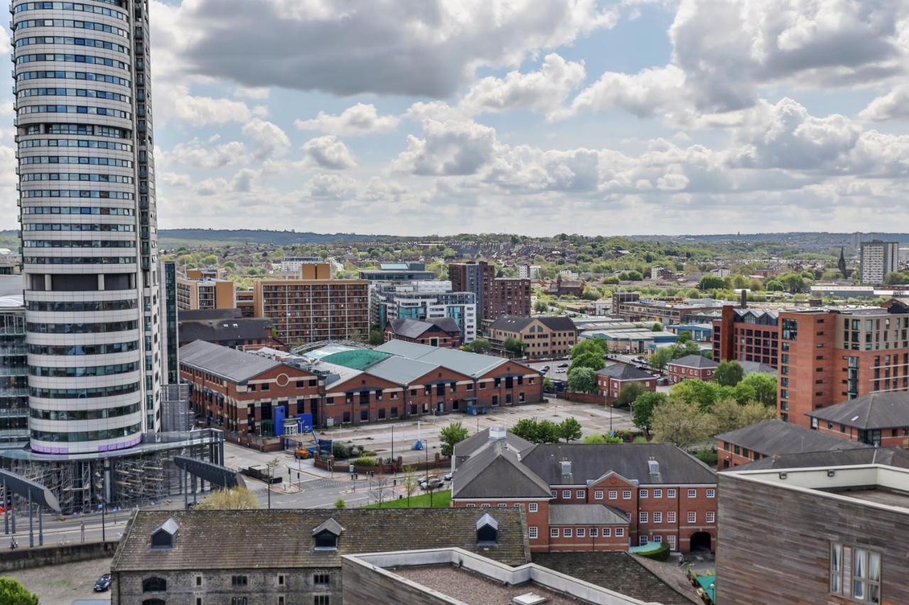 Leeds Most Stunning Penthouse! - Sleeps 8 * Leeds (West Yorkshire)