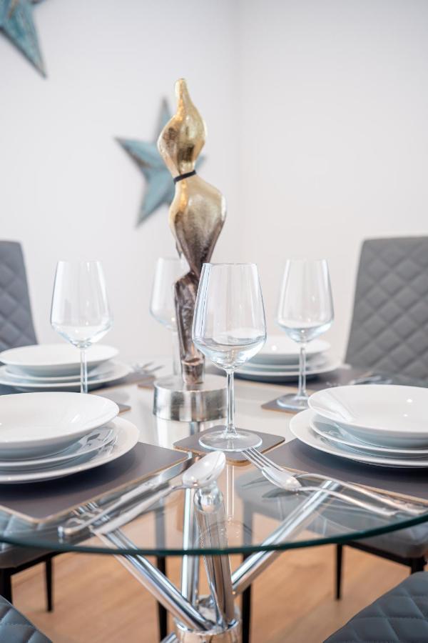 Apartment Bv Charming With Free Private Parking, 10 Minutes From Town Centre Leeds (West Yorkshire)