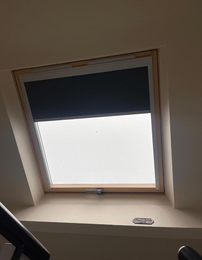 Unique Duplex Free Parking Free Wi-fi 6 Minutes From Leeds Centre Apartment
