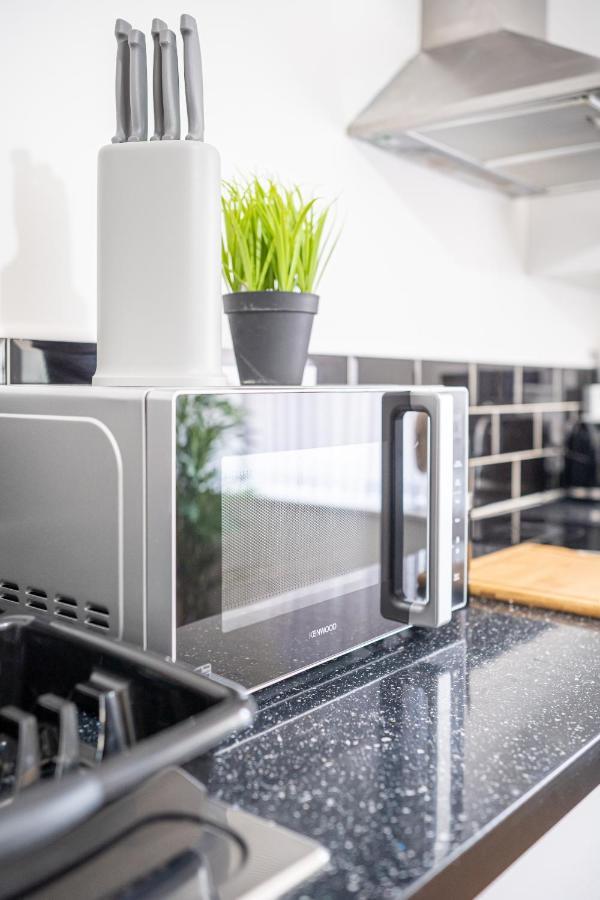 Apartment Bv Kirkstall 1 Bedroom Free Private Parking *