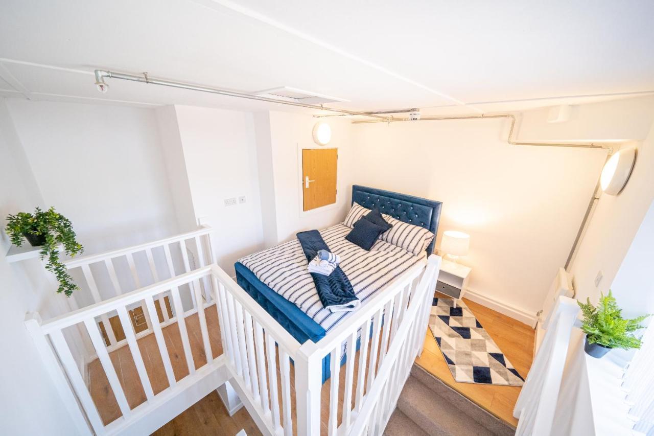 Bv Kirkstall 1 Bedroom Free Private Parking Apartment