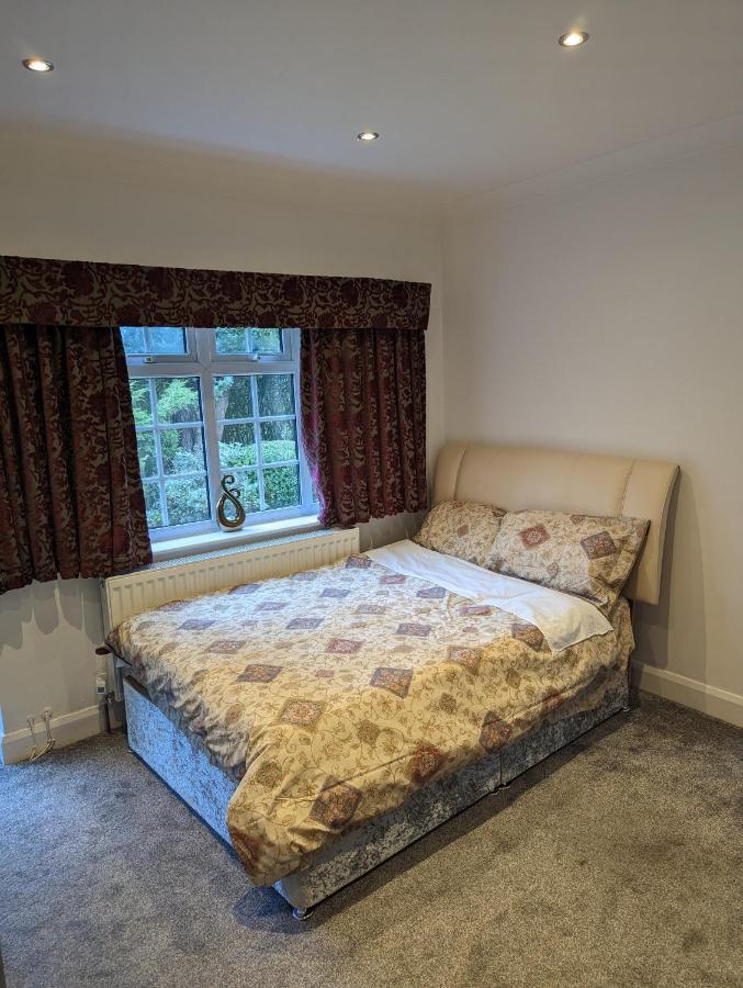Home * Leeds (West Yorkshire)