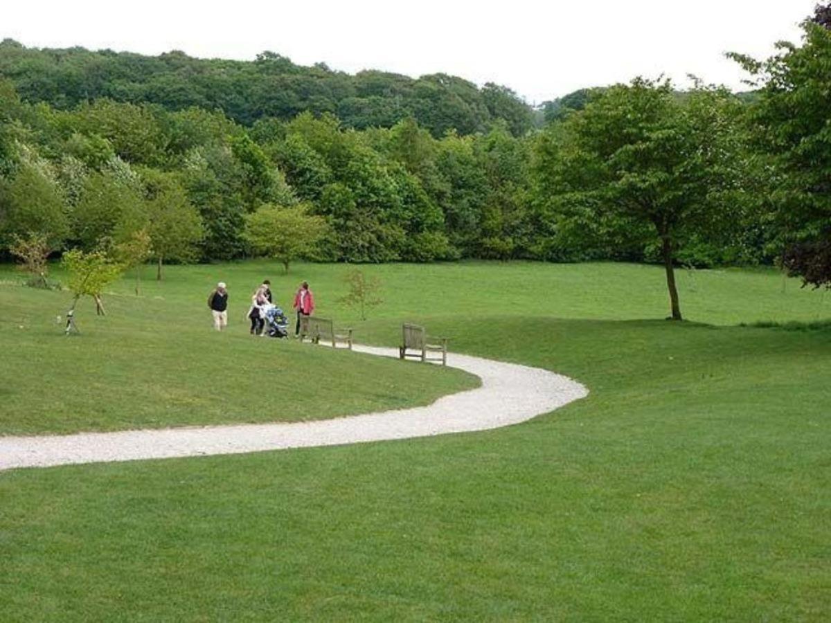 Home Leeds (West Yorkshire)