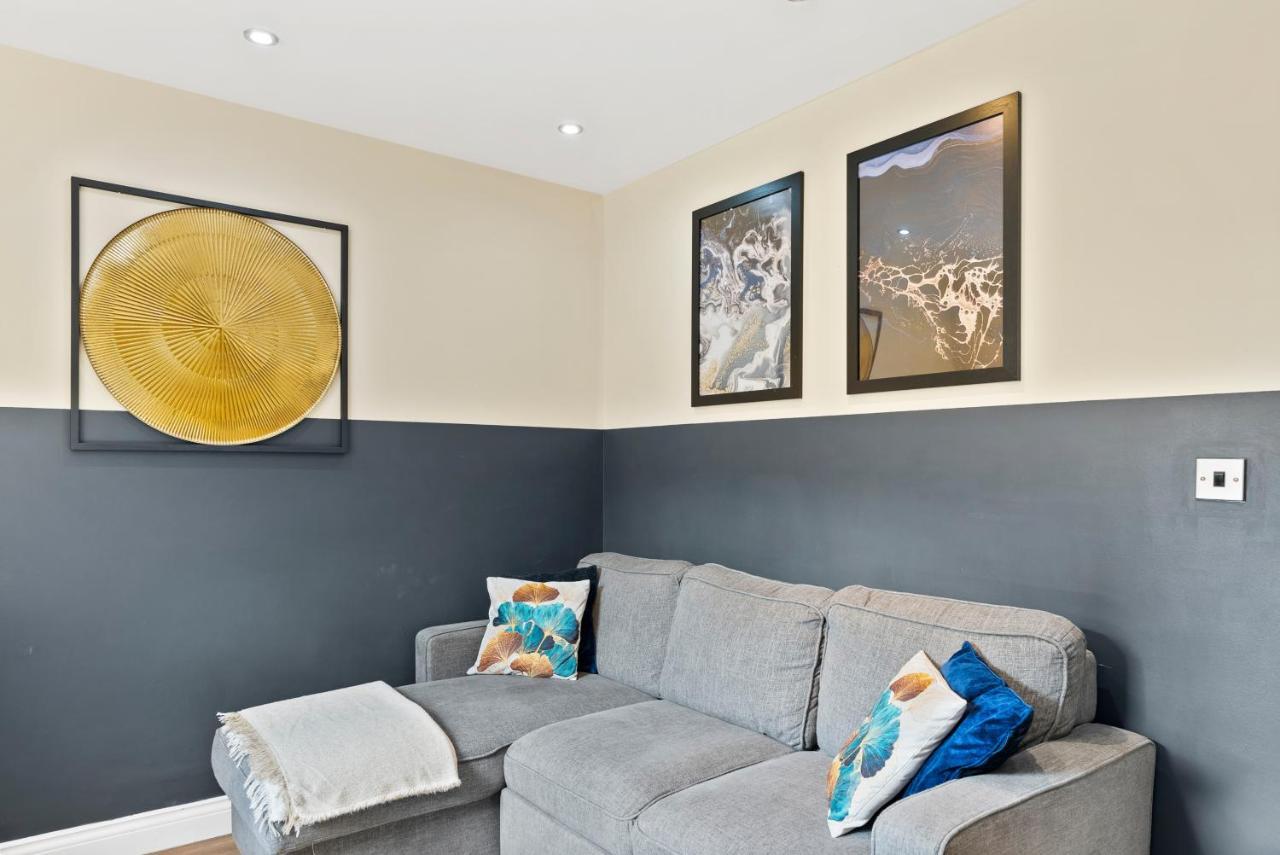 Apartment Central Leeds Gem - Parking - Sleeps 6