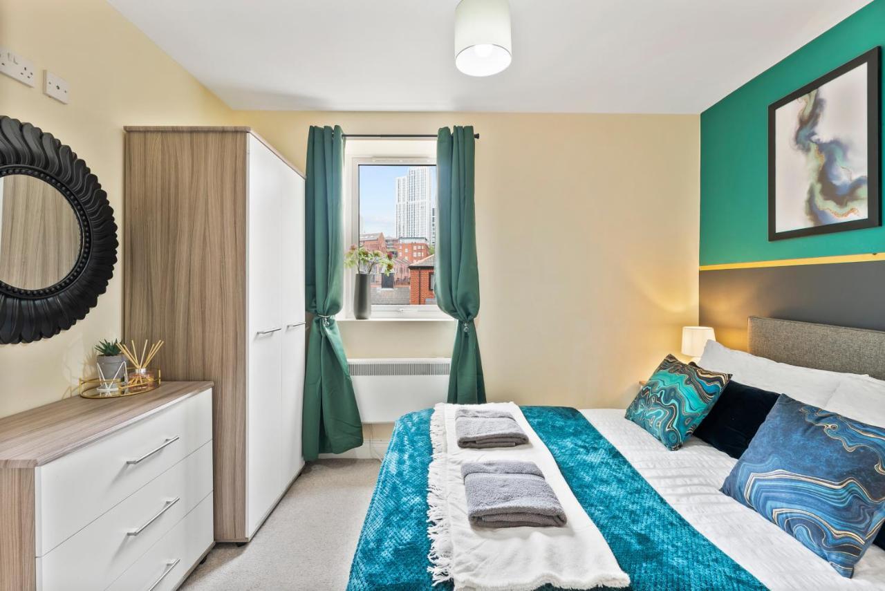 Central Leeds Gem - Parking - Sleeps 6 *
