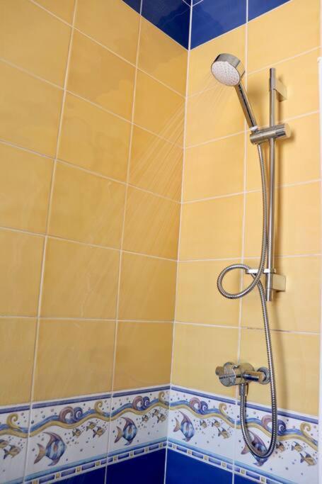 Apartment Elegant Free Wifi & Parking *